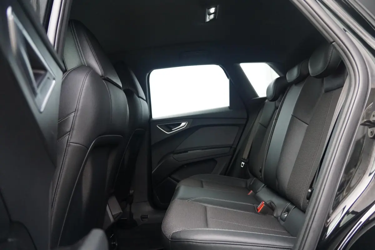 50 299pk Quattro S Edition 82 kWh | Camera | PDC V/A | Smartphone Interface | Matrix LED
