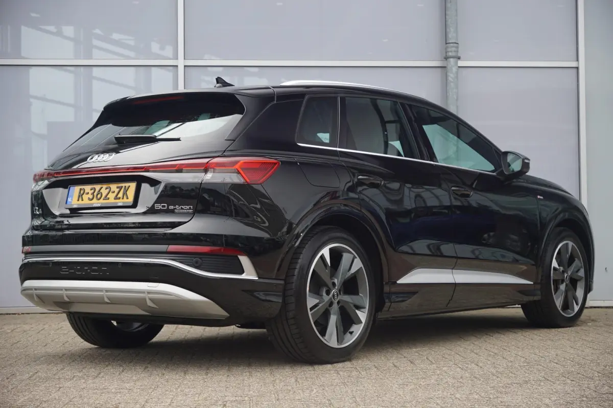 50 299pk Quattro S Edition 82 kWh | Camera | PDC V/A | Smartphone Interface | Matrix LED