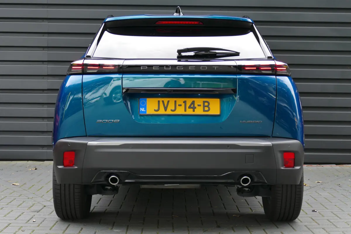 1.2 HYBRID 145PK ALLURE AUTOMAAT / CAMERA V+A / KEYLESS / FULL-LED / 8 JAAR GARANTIE / 17"LMV / BLUETOOTH / ADAPT. CRUISECONTROL / 1E EIGENAAR / SCHITTERENDE STAAT !!