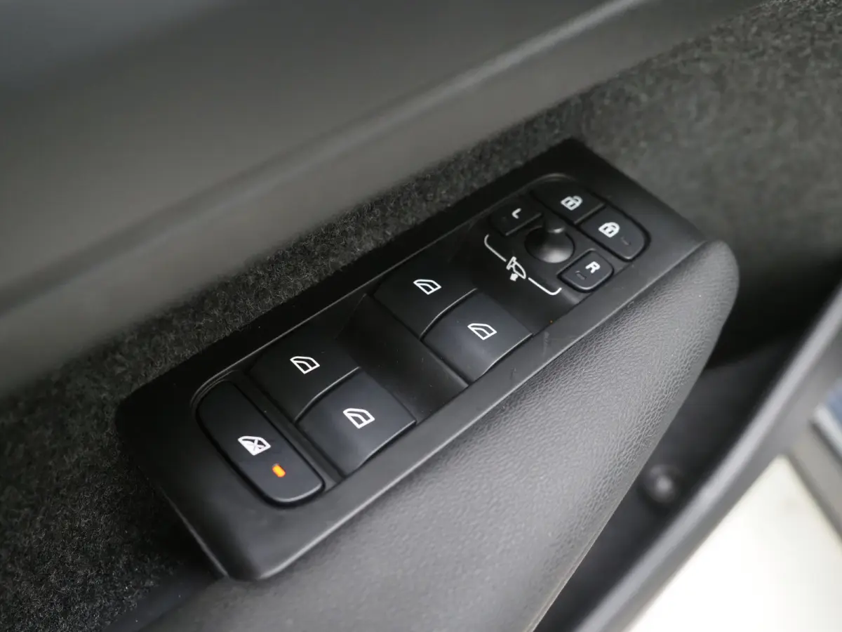 1.5 T5 Inscription | Panoramadak | Leder | Pilot Assist | Camera | Keyless | Memory | LED | Carplay