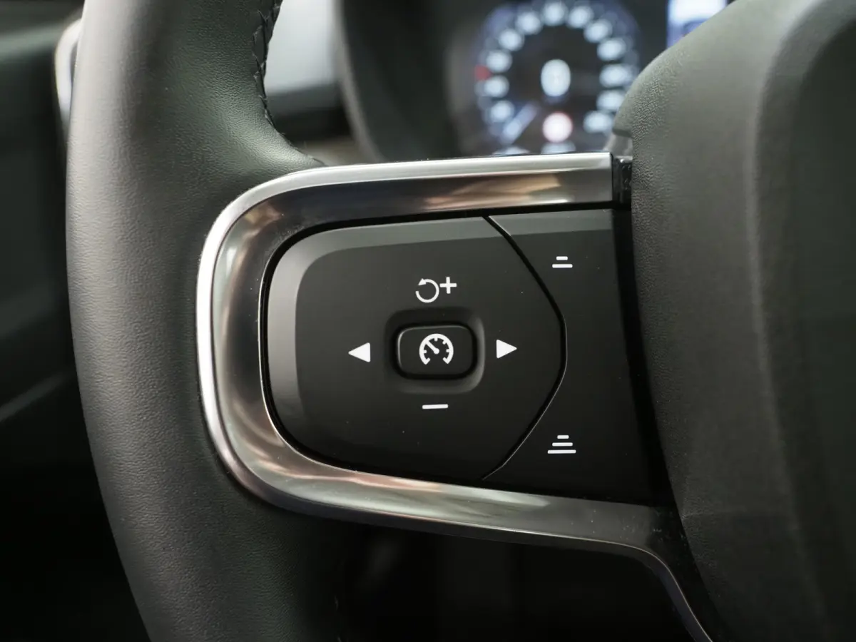 1.5 T5 Inscription | Panoramadak | Leder | Pilot Assist | Camera | Keyless | Memory | LED | Carplay