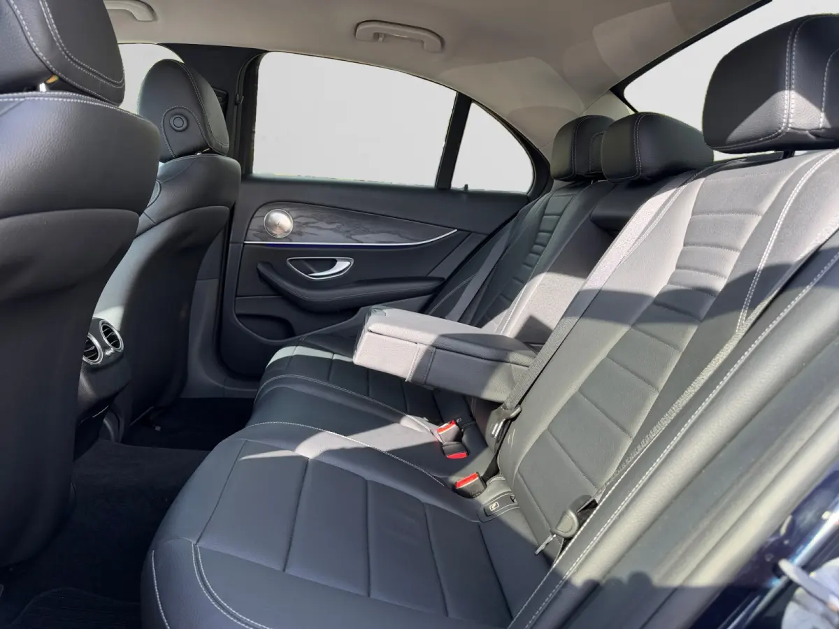 220 d AMG Prestige Plus NAP 49dkm, Dealer onderhouden, Sfeerverlichting, Elek Trekhaak, Night Edition