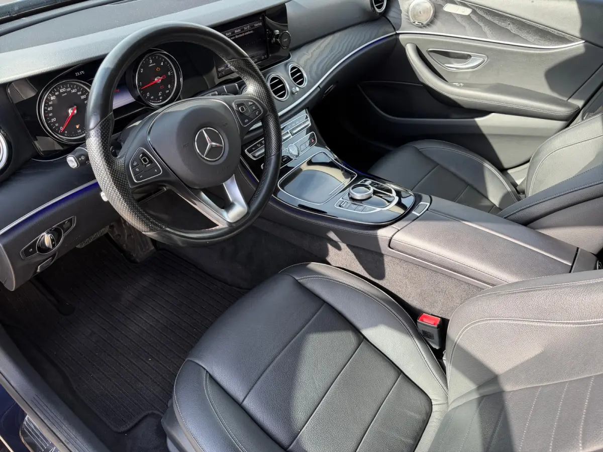 220 d AMG Prestige Plus NAP 49dkm, Dealer onderhouden, Sfeerverlichting, Elek Trekhaak, Night Edition