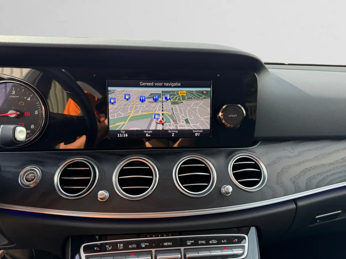 220 d AMG Prestige Plus NAP 49dkm, Dealer onderhouden, Sfeerverlichting, Elek Trekhaak, Night Edition