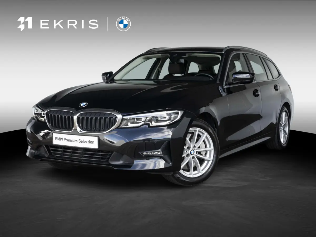 330i | High Executive | Parking Assistant | HIFI | 17 inch | Cruise Control | Trekhaak