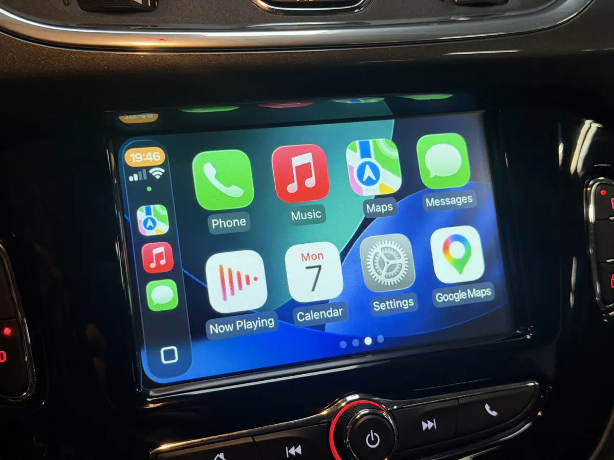 1.4 Online Edition automaat | navi | carplay | cruise control | trekhaak | pdc | lmv