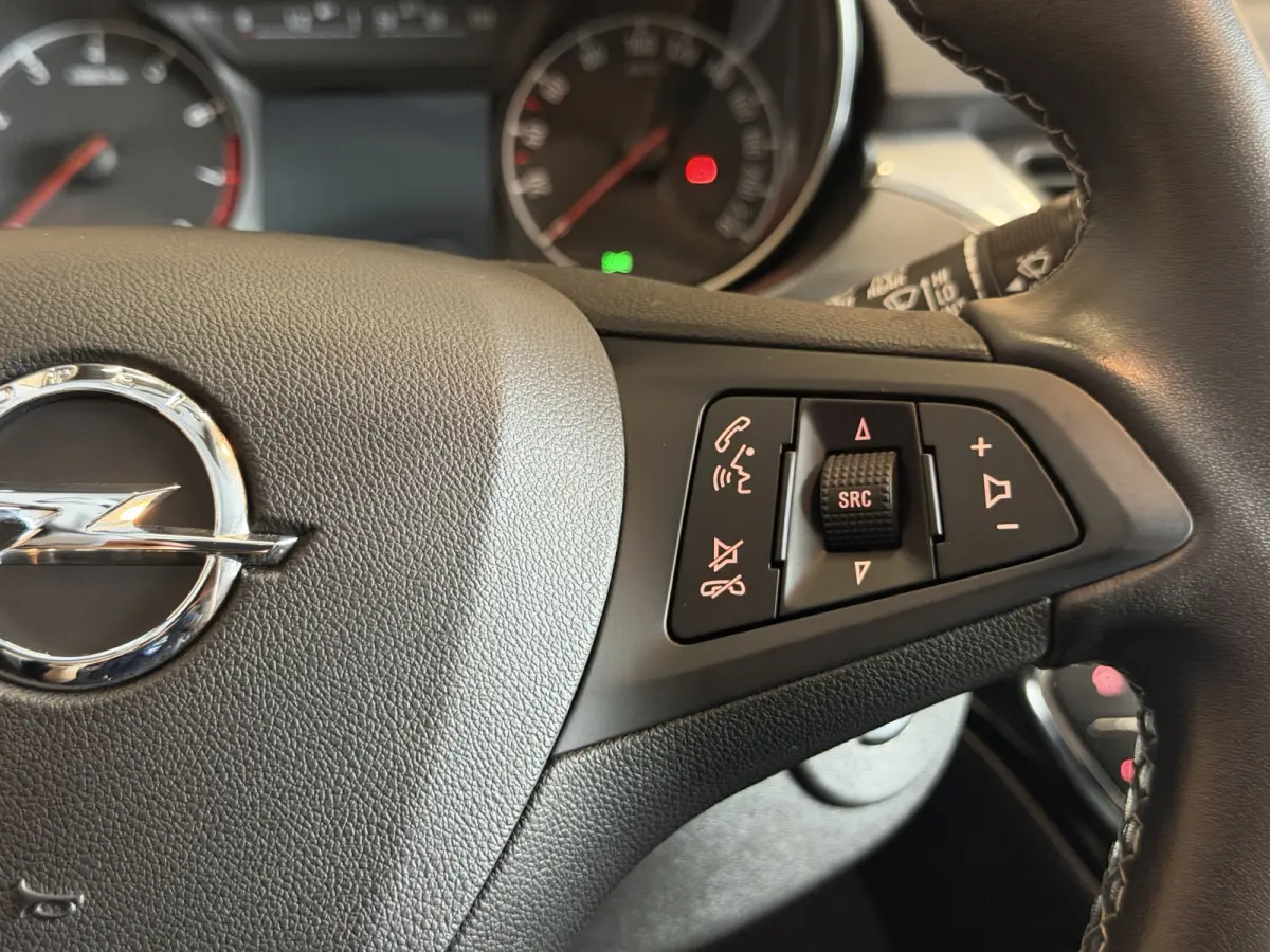 1.4 Online Edition automaat | navi | carplay | cruise control | trekhaak | pdc | lmv