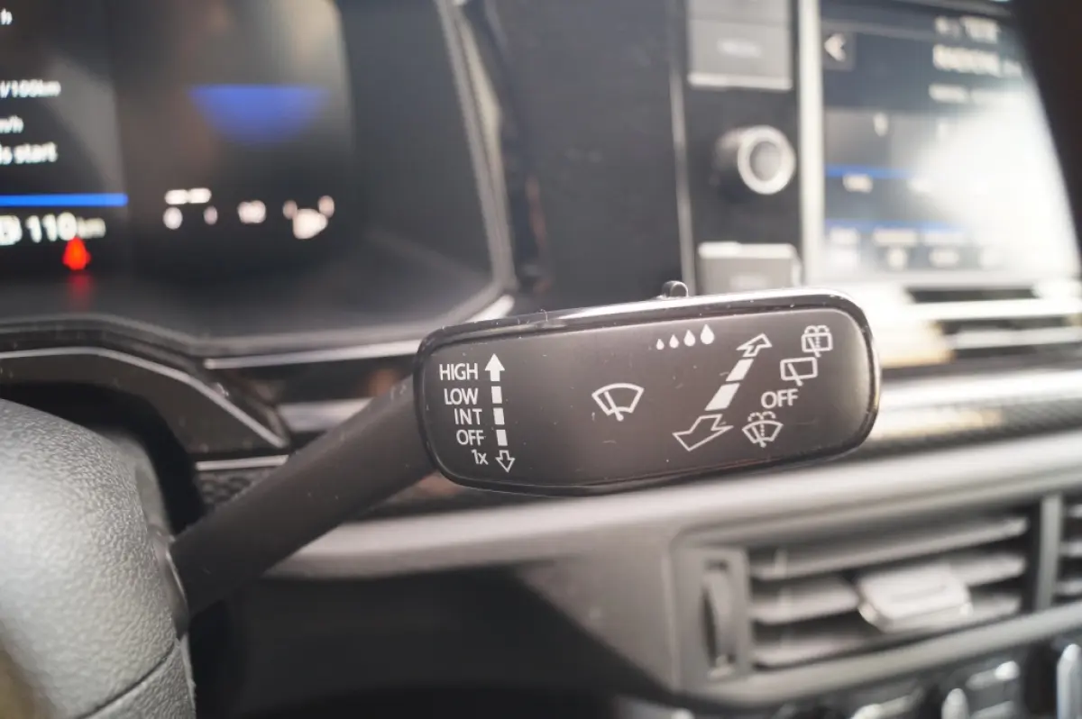 1.0 TSI Life -AIRCO-LED-ACC-CARPLAY-
