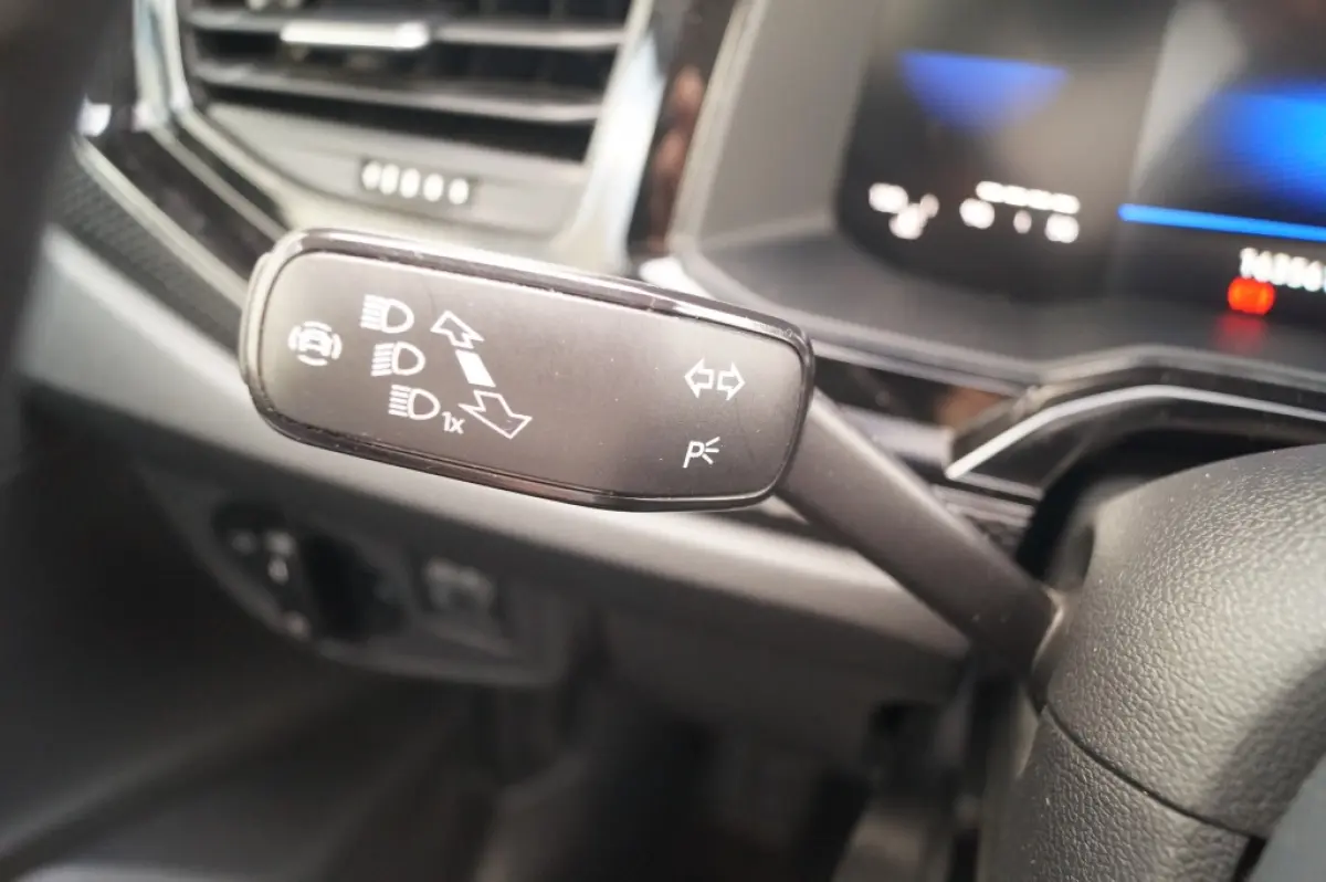 1.0 TSI Life -AIRCO-LED-ACC-CARPLAY-