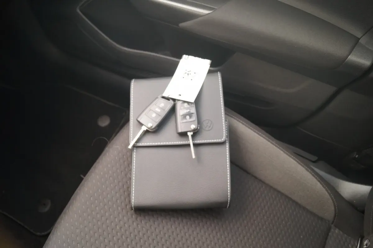 1.0 TSI Life -AIRCO-LED-ACC-CARPLAY-