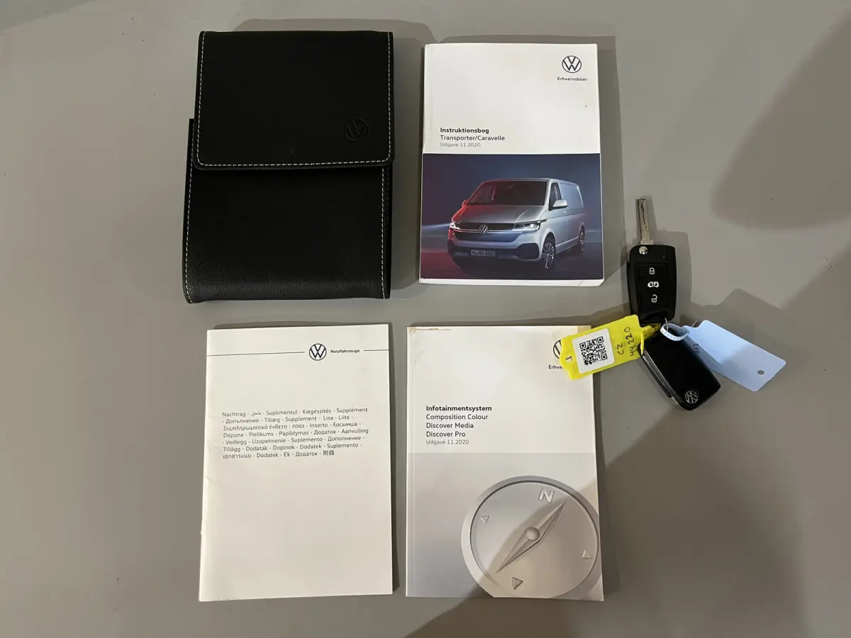 2.0 TDI L1H1 150 PK Automaat / Euro 6 / Schuifdeur L + R / Airco / CarPlay / Cruise Control / Trekhaak / PDC / 3-Zits / 85.100 KM !!