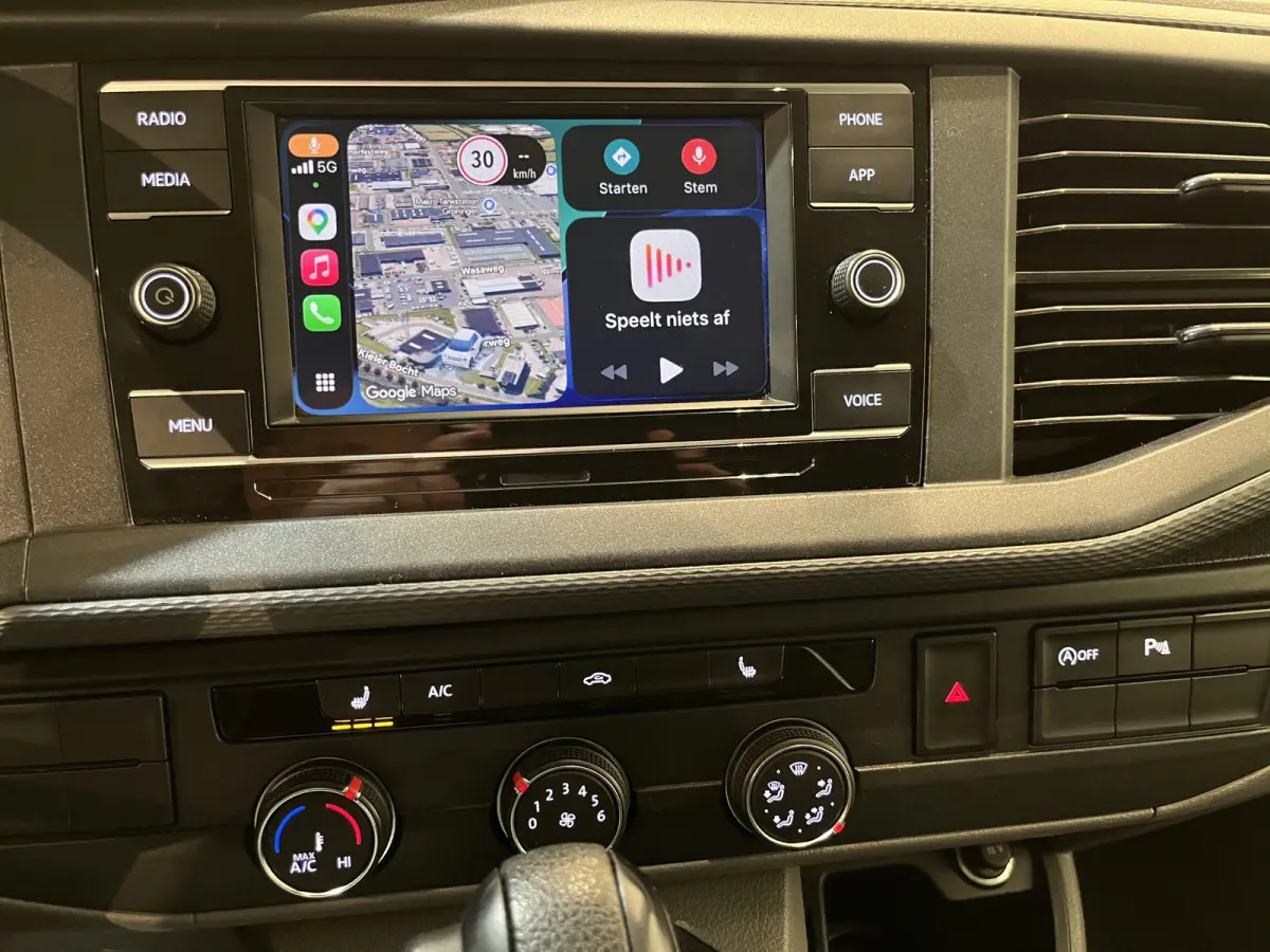 2.0 TDI L1H1 150 PK Automaat / Euro 6 / Schuifdeur L + R / Airco / CarPlay / Cruise Control / Trekhaak / PDC / 3-Zits / 85.100 KM !!