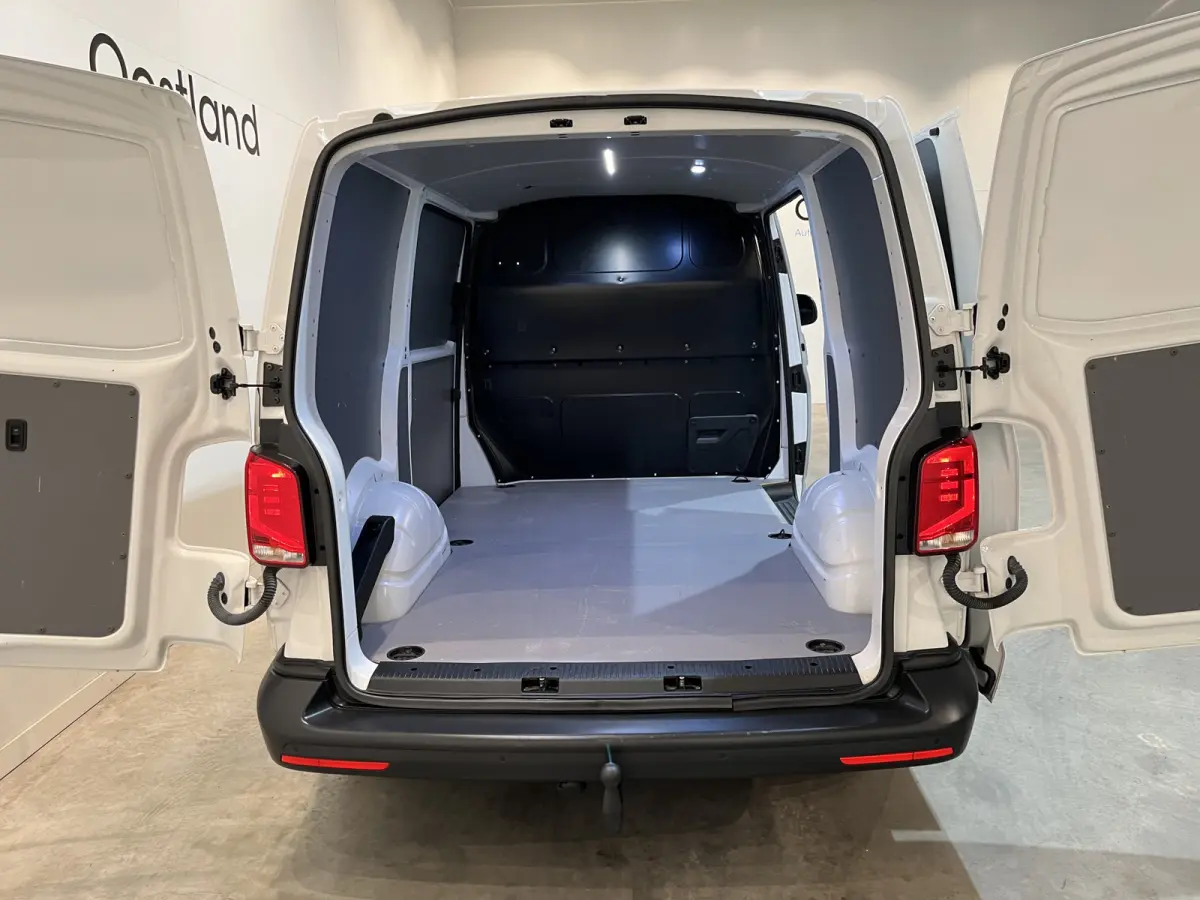 2.0 TDI L1H1 150 PK Automaat / Euro 6 / Schuifdeur L + R / Airco / CarPlay / Cruise Control / Trekhaak / PDC / 3-Zits / 85.100 KM !!