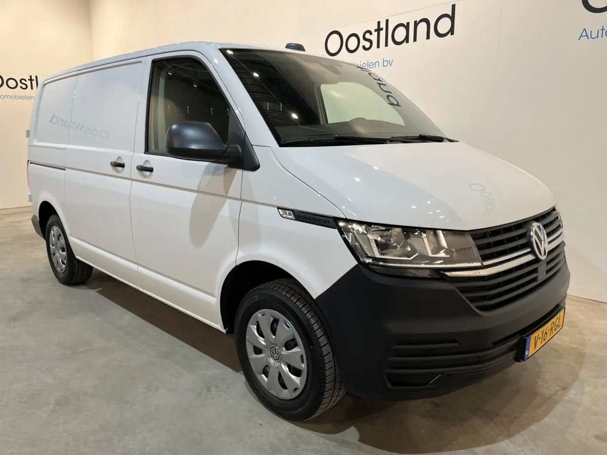 2.0 TDI L1H1 150 PK Automaat / Euro 6 / Schuifdeur L + R / Airco / CarPlay / Cruise Control / Trekhaak / PDC / 3-Zits / 85.100 KM !!