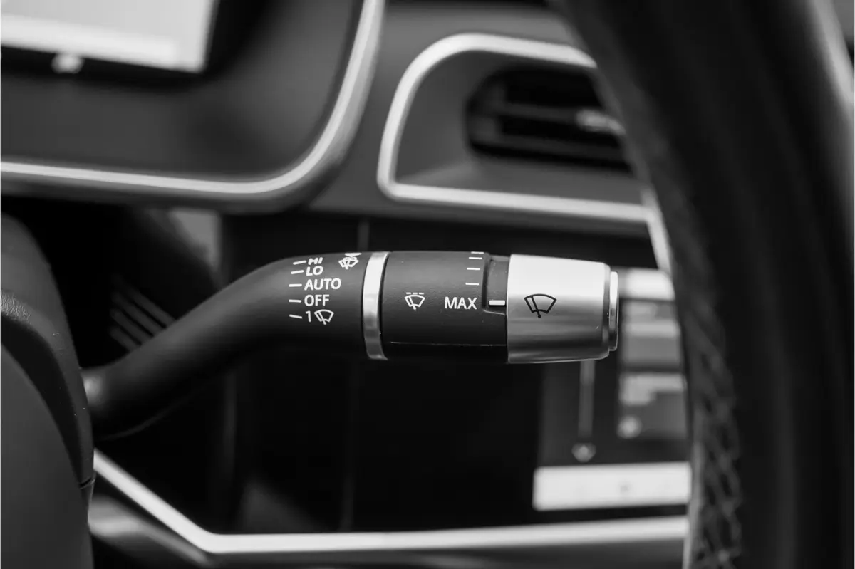 EV400 SE 90 kWh Pano ACC Camera 21"