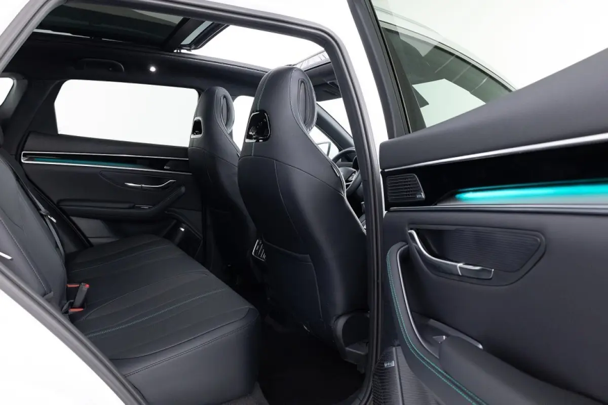 1.5 T DM-i AWD Design 324PK | PANORAMADAK | CARPLAY | LEDER | ECC | PHEV