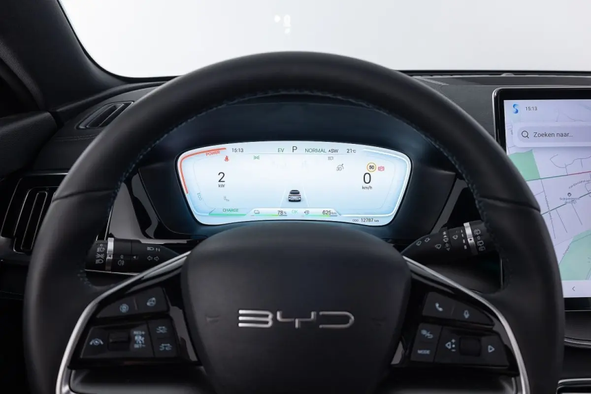 1.5 T DM-i AWD Design 324PK | PANORAMADAK | CARPLAY | LEDER | ECC | PHEV