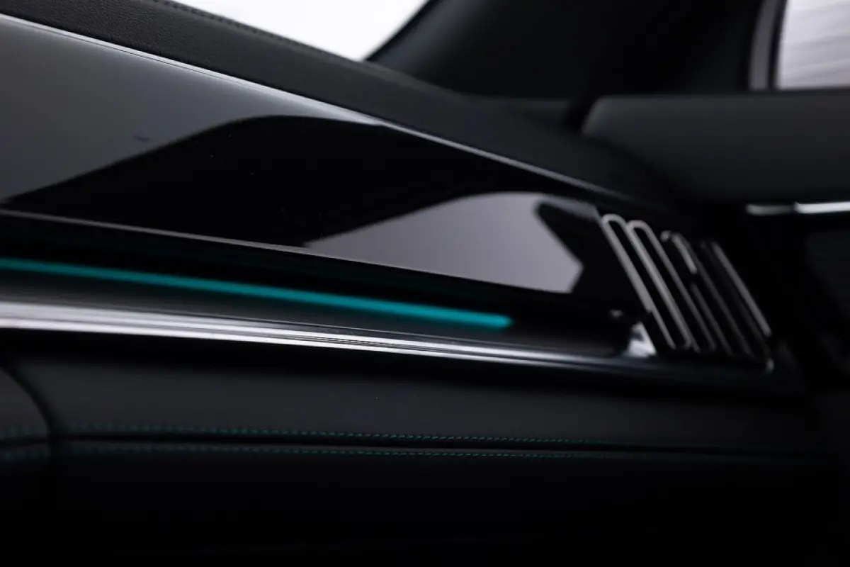 1.5 T DM-i AWD Design 324PK | PANORAMADAK | CARPLAY | LEDER | ECC | PHEV