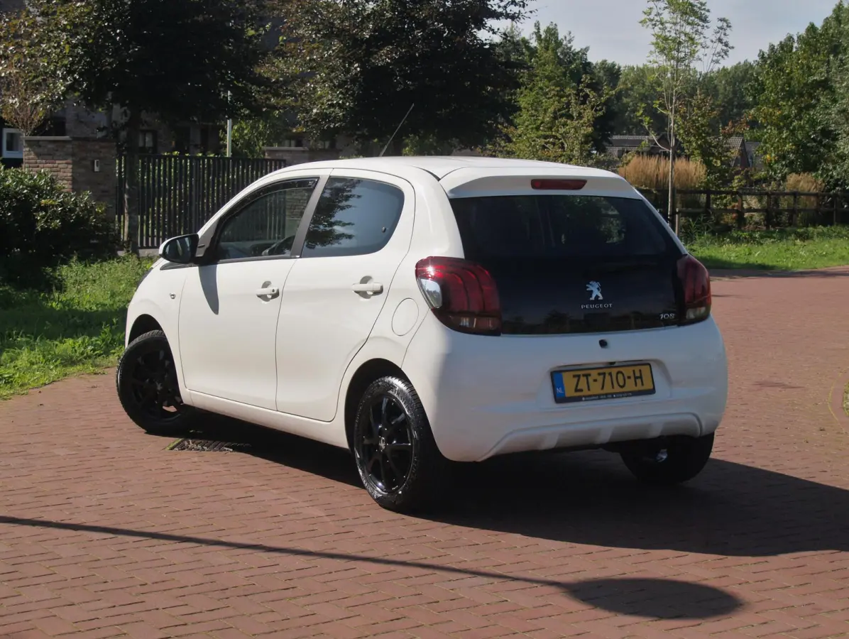 1.0 e-VTi Active | Camera | Apple Carplay | DAB | Airco | 14 Inch lichtmetalen velgen | NL-Auto |