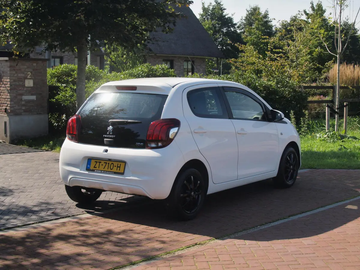 1.0 e-VTi Active | Camera | Apple Carplay | DAB | Airco | 14 Inch lichtmetalen velgen | NL-Auto |