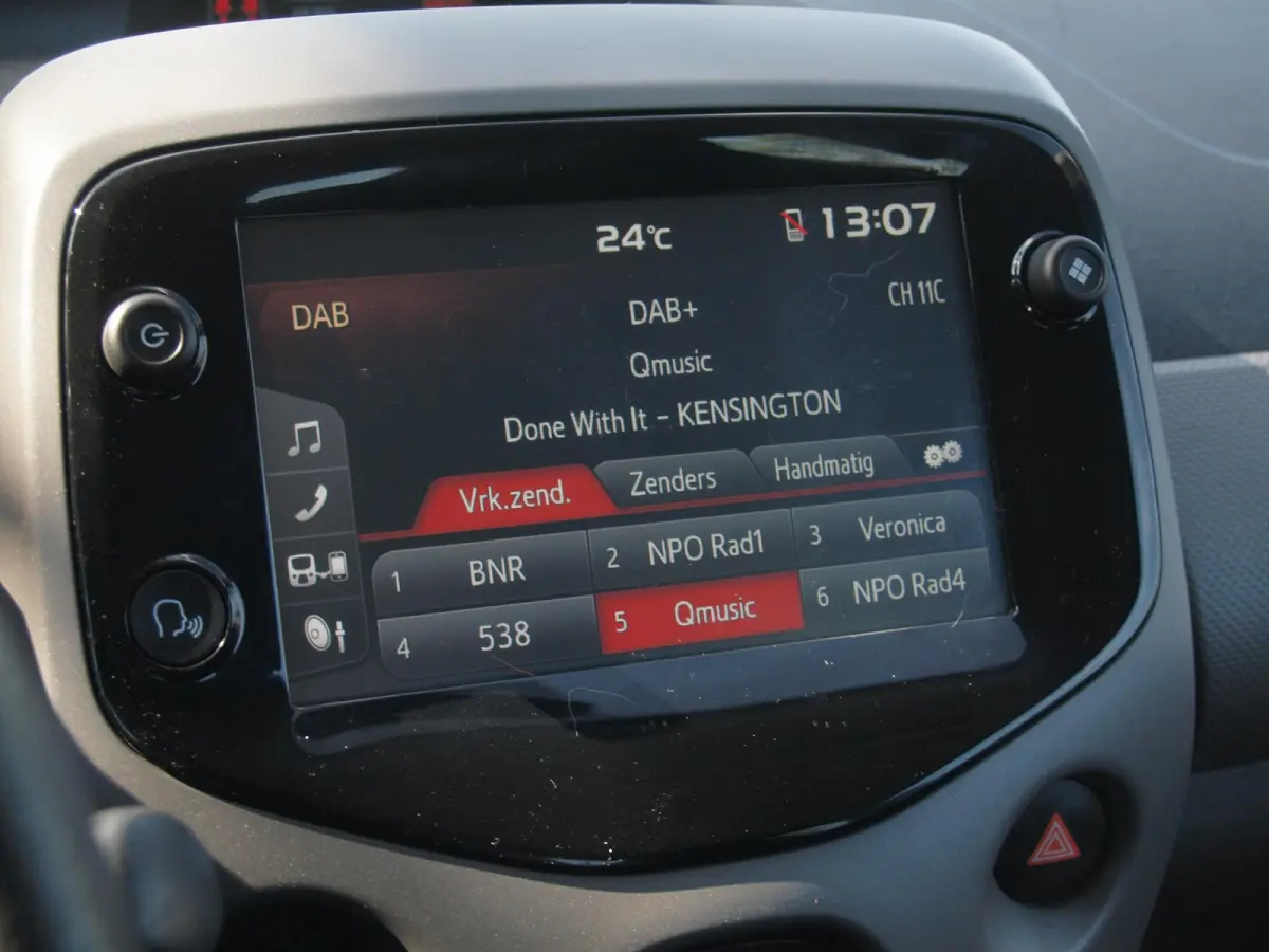 1.0 e-VTi Active | Camera | Apple Carplay | DAB | Airco | 14 Inch lichtmetalen velgen | NL-Auto |