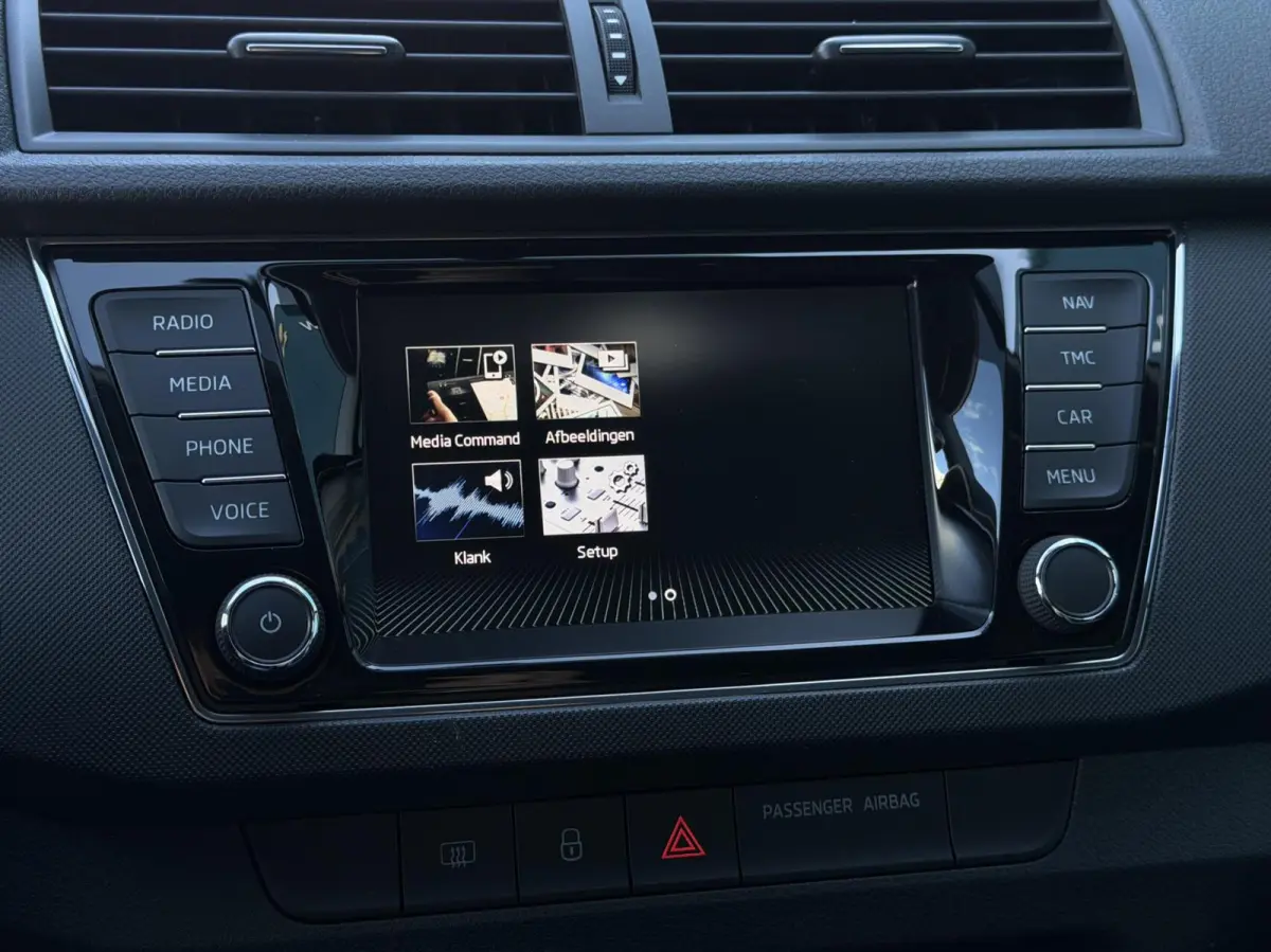 1.0 TSI Ambition Business TREKH | CRUISE | PDC | NAV | BLUETOOTH | NAP