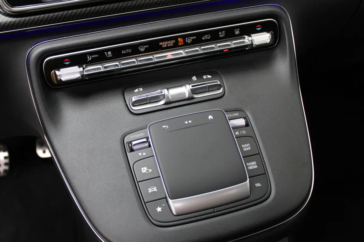 300d / DC / AMG / 4-Matic / Elec Stoelen / Luchtvering / Panorama / 360 Cam / Burmester / Vol Opties / NIEUWSTAAT