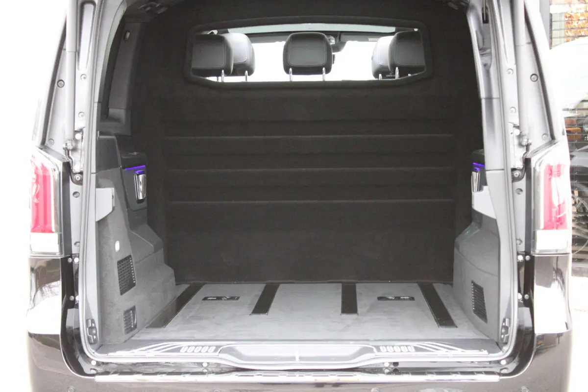 300d / DC / AMG / 4-Matic / Elec Stoelen / Luchtvering / Panorama / 360 Cam / Burmester / Vol Opties / NIEUWSTAAT