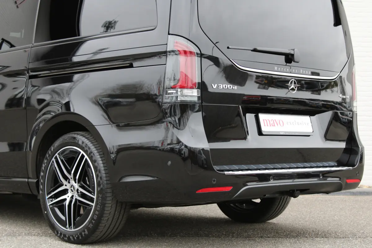 300d / DC / AMG / 4-Matic / Elec Stoelen / Luchtvering / Panorama / 360 Cam / Burmester / Vol Opties / NIEUWSTAAT