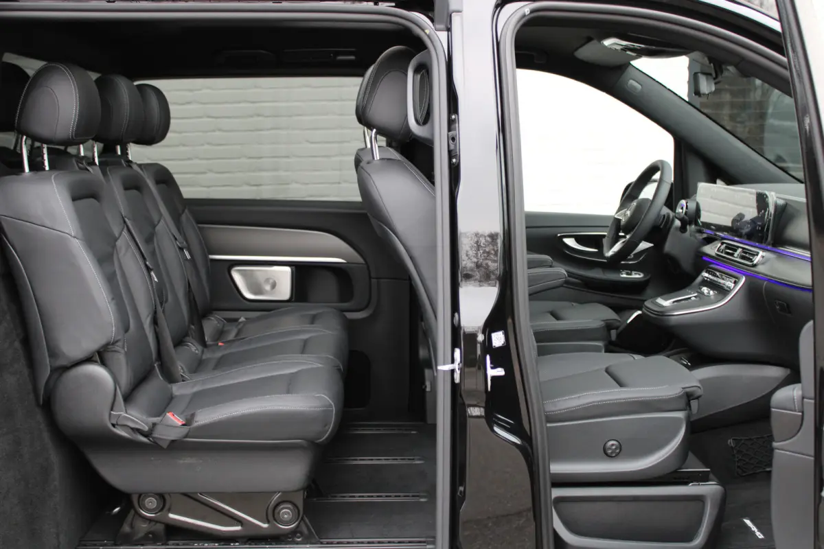 300d / DC / AMG / 4-Matic / Elec Stoelen / Luchtvering / Panorama / 360 Cam / Burmester / Vol Opties / NIEUWSTAAT