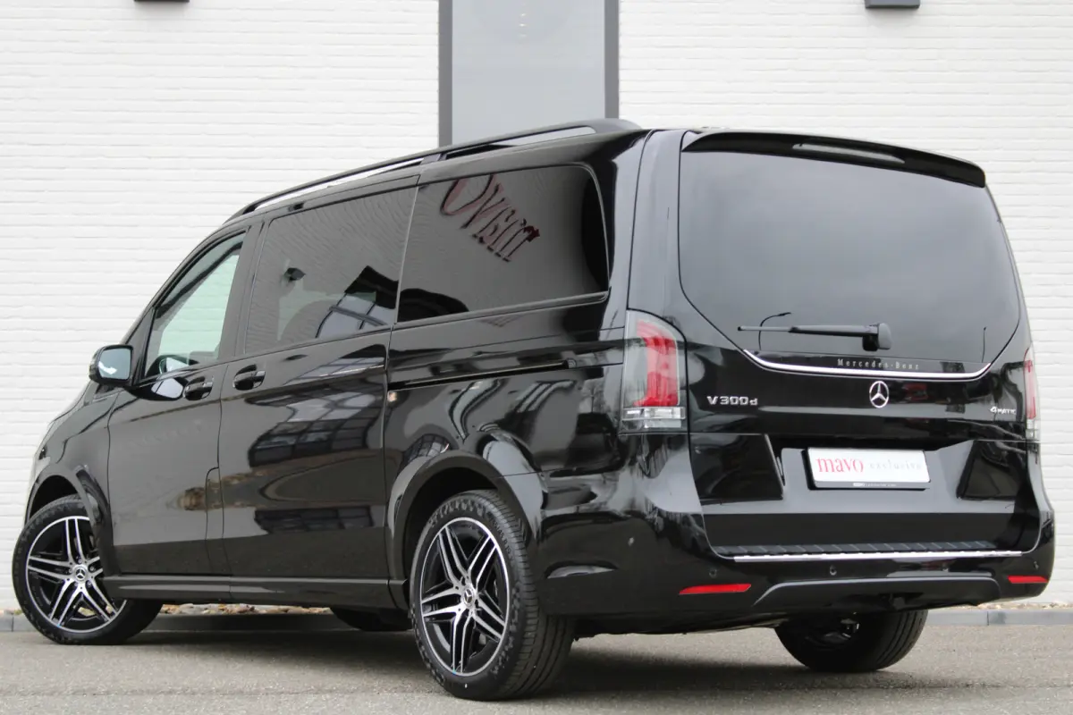 300d / DC / AMG / 4-Matic / Elec Stoelen / Luchtvering / Panorama / 360 Cam / Burmester / Vol Opties / NIEUWSTAAT