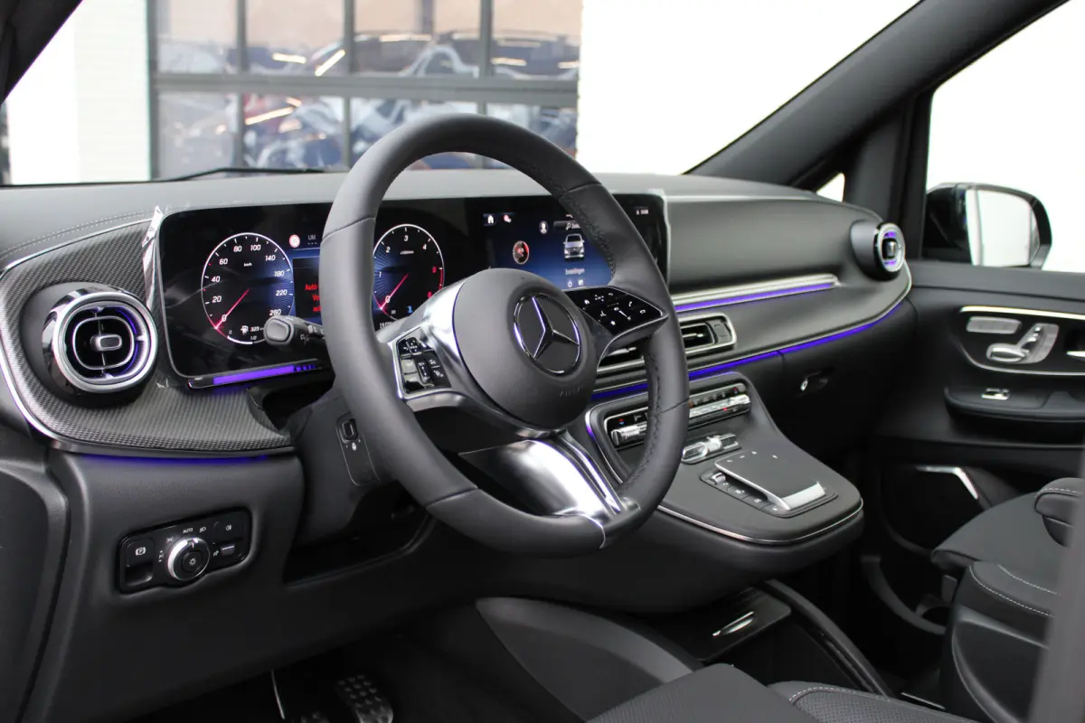 300d / DC / AMG / 4-Matic / Elec Stoelen / Luchtvering / Panorama / 360 Cam / Burmester / Vol Opties / NIEUWSTAAT