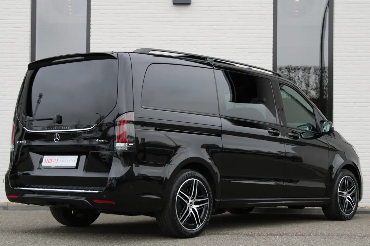 300d / DC / AMG / 4-Matic / Elec Stoelen / Luchtvering / Panorama / 360 Cam / Burmester / Vol Opties / NIEUWSTAAT