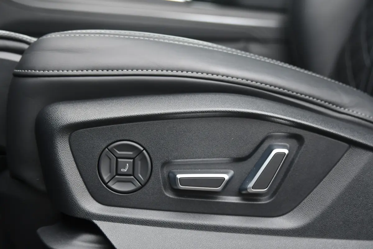60 TFSI e quattro Pro Line S Competition, Carbon, Massage, Luchtvering, Alcantara, 4-wielsturing, 360 3D, OLED, B&O, HUD!