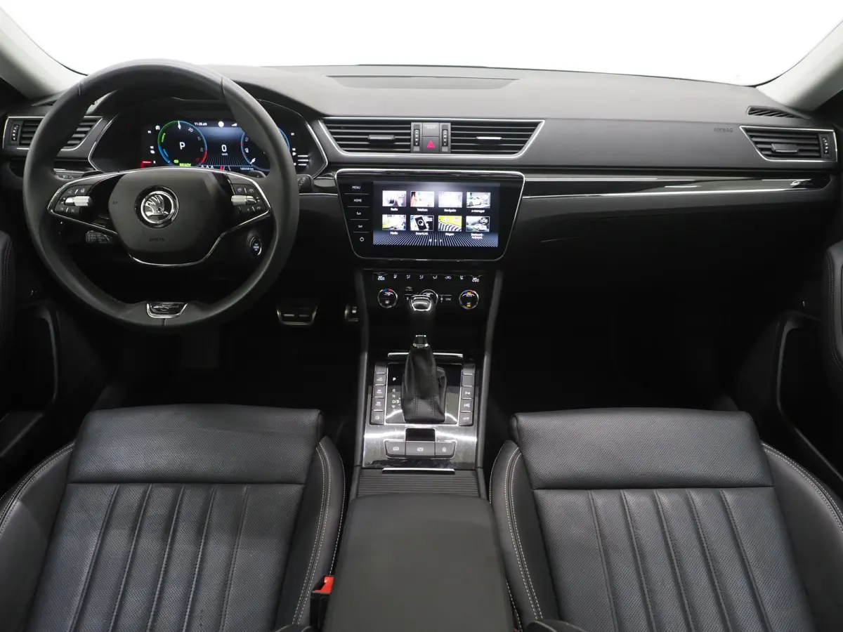 1.4 TSI iV Laurin & Klement | Panoramadak | Leder | Trekhaak | Stoelkoeling | Massage | Canton | 360 | Memory