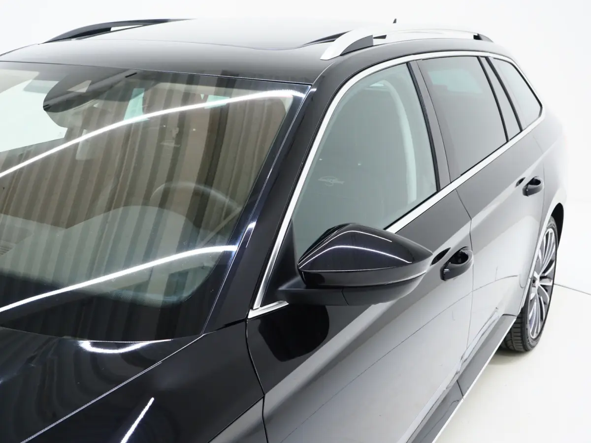 1.4 TSI iV Laurin & Klement | Panoramadak | Leder | Trekhaak | Stoelkoeling | Massage | Canton | 360 | Memory