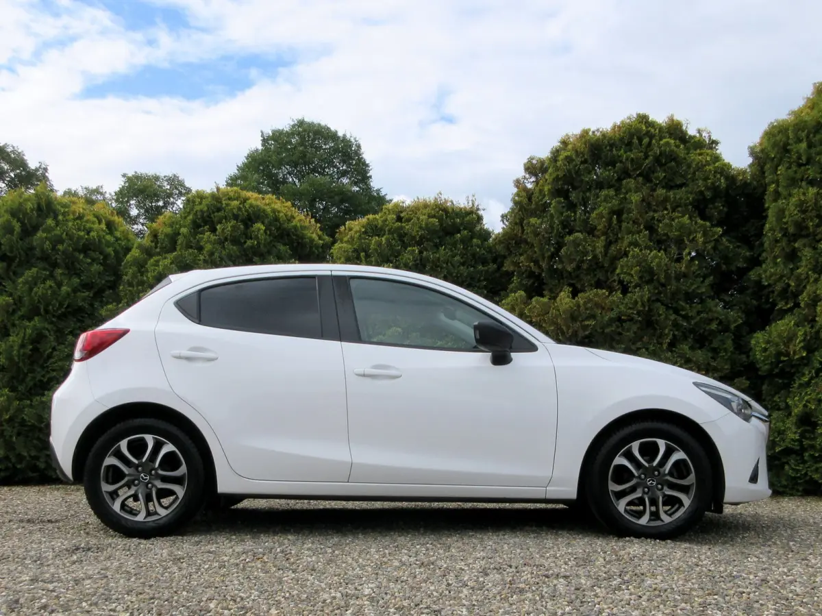 1.5 Skyactiv-G Nakama * Navi * Cruise * Pdc *