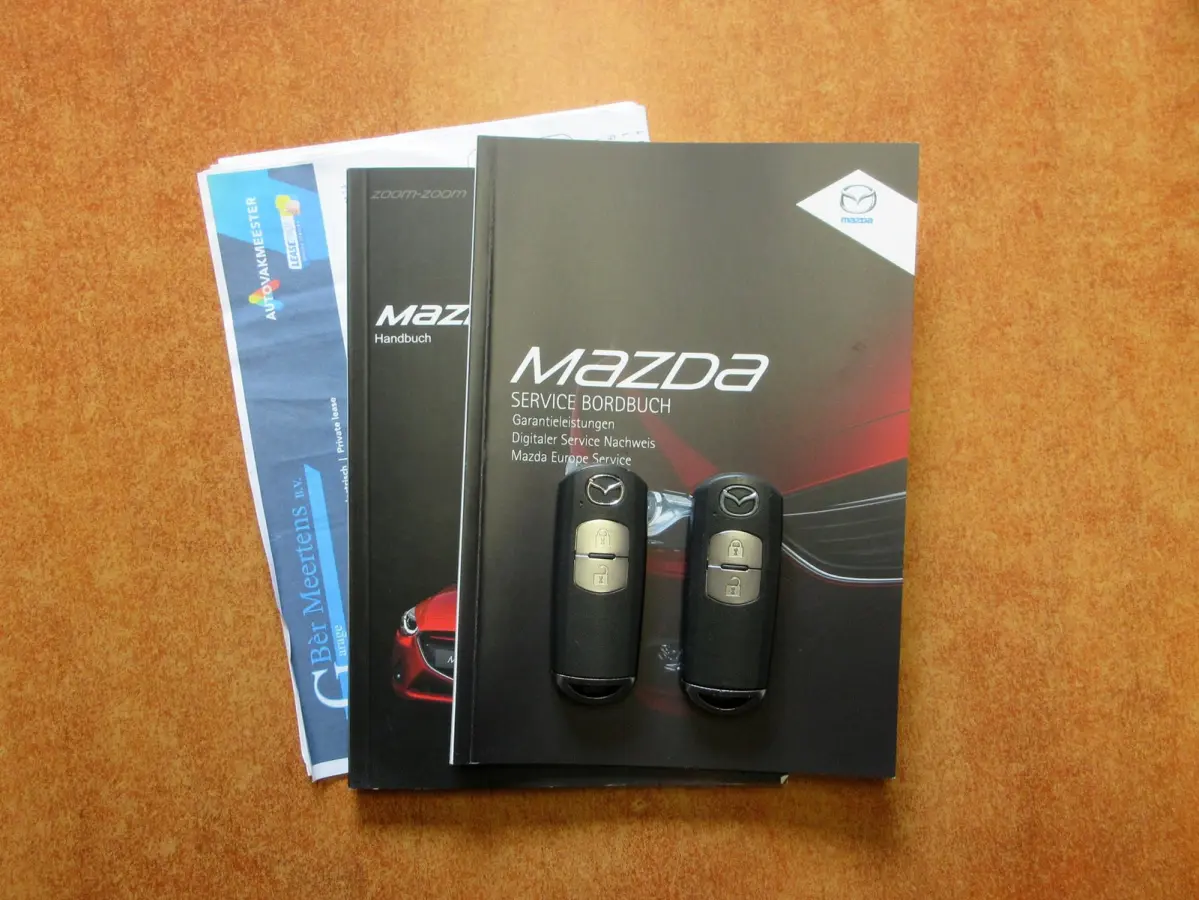 1.5 Skyactiv-G Nakama * Navi * Cruise * Pdc *