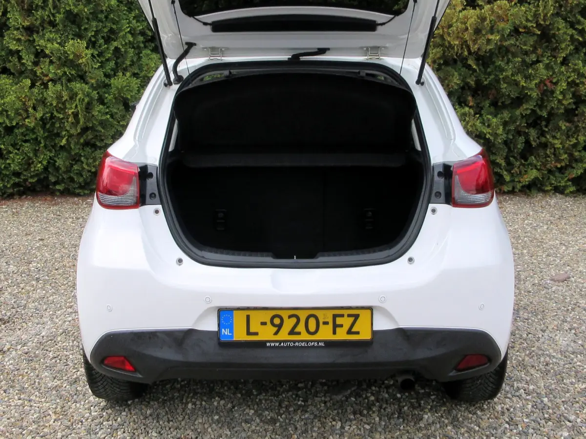 1.5 Skyactiv-G Nakama * Navi * Cruise * Pdc *