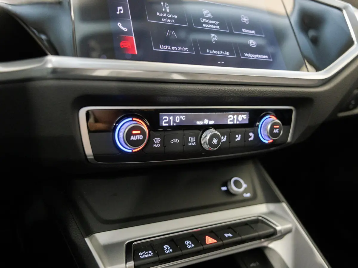 35 TFSI Business Edition / 150pk / Stuur verwarming / Dodehoek assistent / Automatische klimaatregeling /