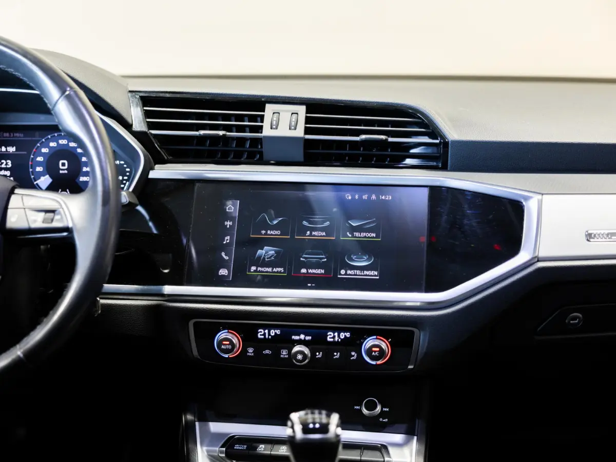 35 TFSI Business Edition / 150pk / Stuur verwarming / Dodehoek assistent / Automatische klimaatregeling /