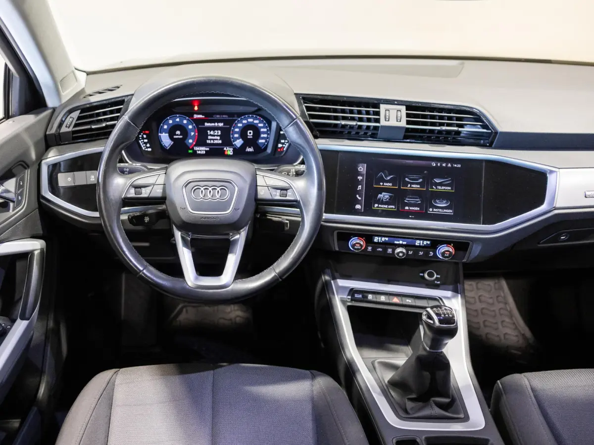 35 TFSI Business Edition / 150pk / Stuur verwarming / Dodehoek assistent / Automatische klimaatregeling /