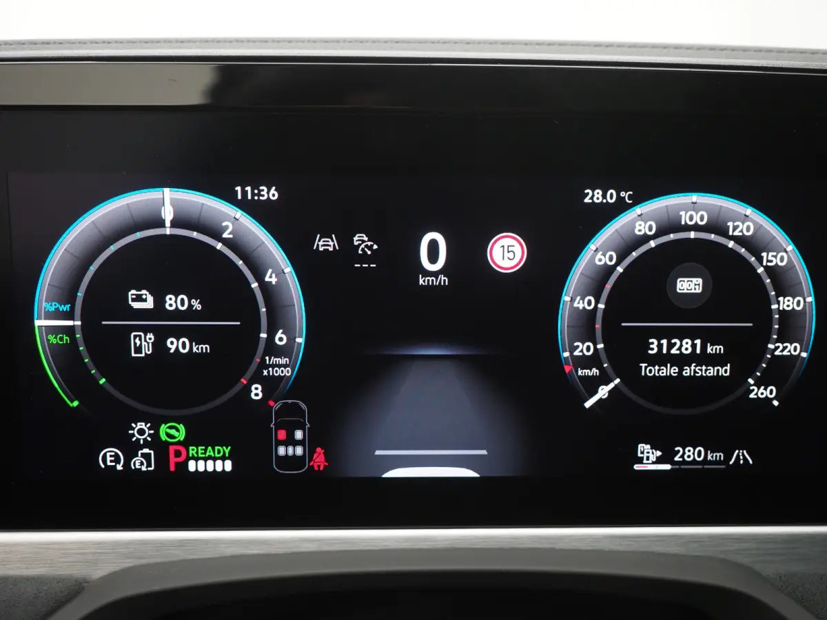 1.5 eHybrid R-Line Edition | 5 Jaar Garantie | Panoramadak | Trekhaak | Massage | 360 | HUD | Sfeerlicht | Keyless