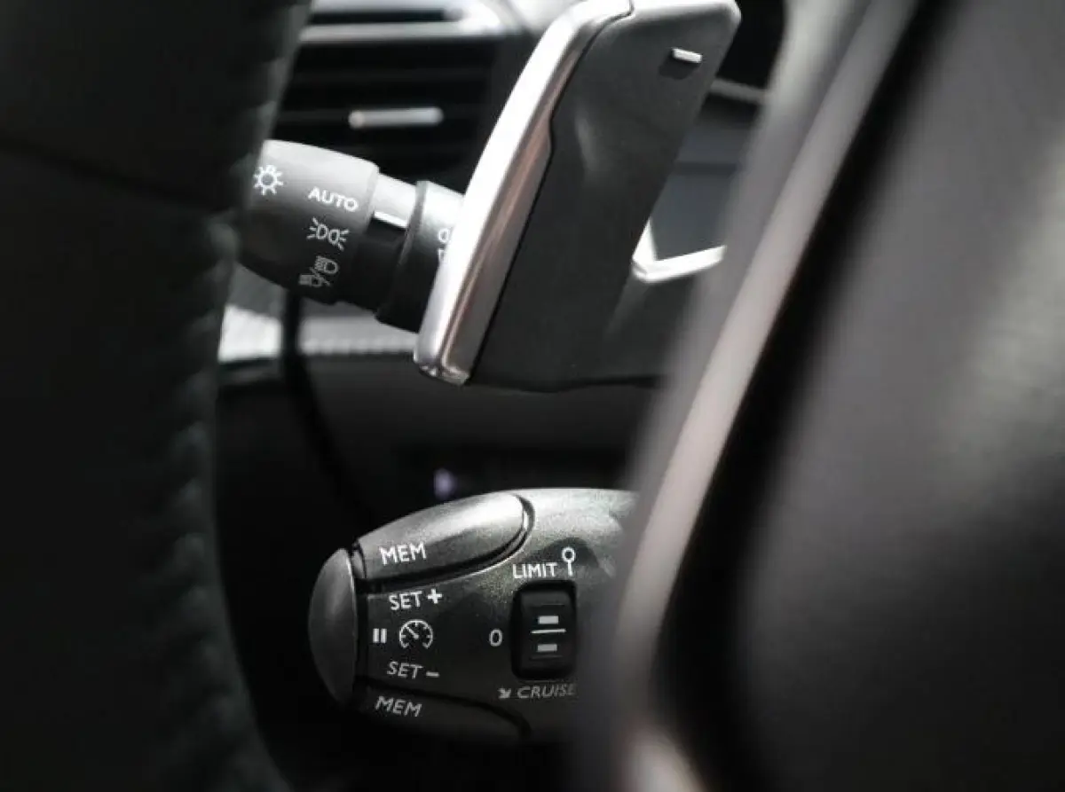 EV Allure 51 kWh | Navigatie | Camera | Cruise Control | Stoelverwarming | Apple Carplay/Android Auto | VOORRAAD ACTIE MODEL