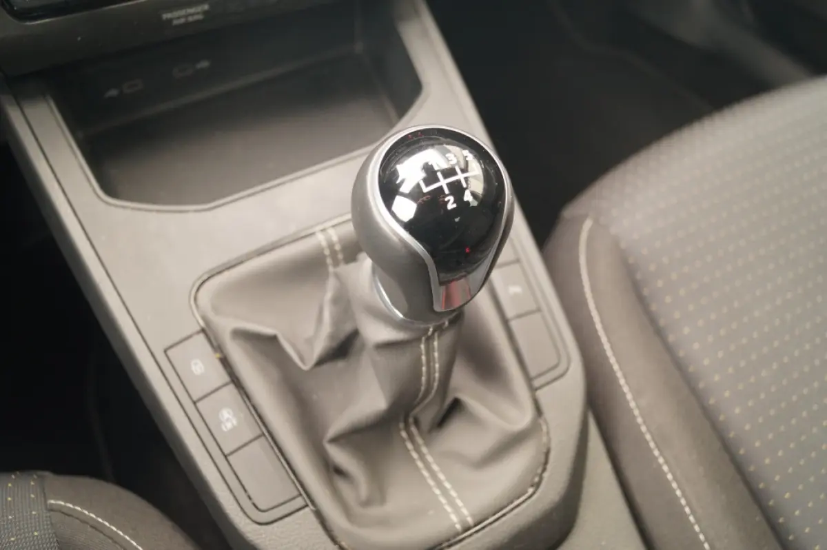 1.0 EcoTSI Style Business Intense -NAVI-ECC-PDC-DIGI-