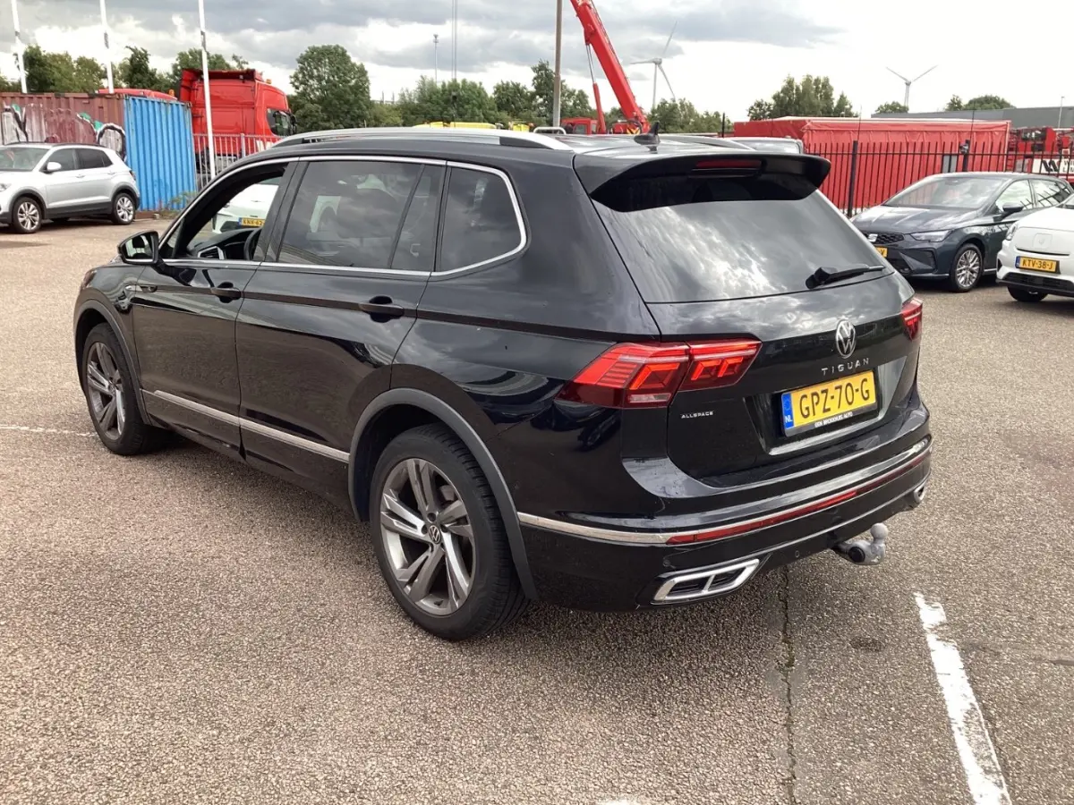 1.5 TSI 150 pk R-Line Business 7pers. 7-DSG | Trekhaak wegklapbaar |  Apple Carplay | Stoel\stuur verwarming |