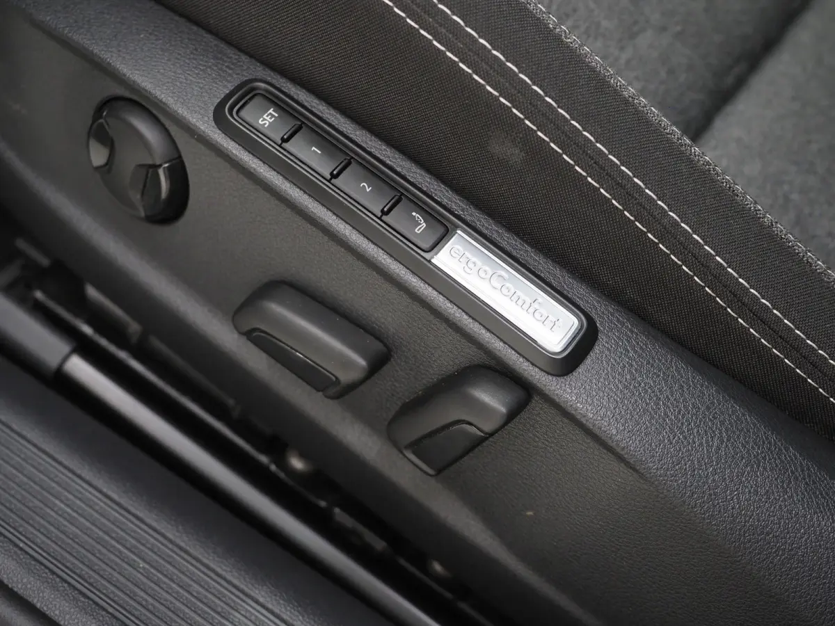 1.4 TSI PHEV GTE | Panoramadak | Trekhaak | 360 | Massage | Memory | Keyless | Adaptive Cruise
