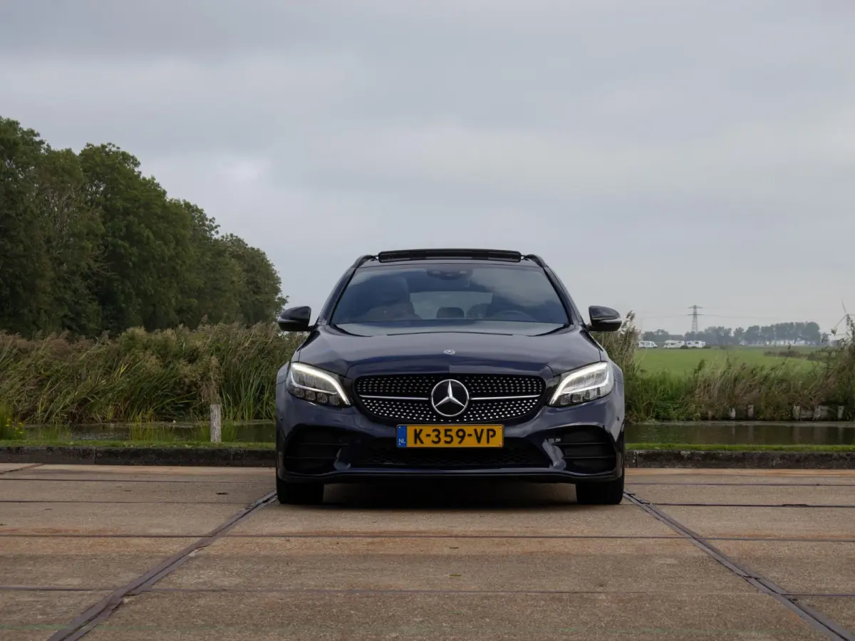 180 Business Solution AMG LED Pano Virtual cockpit