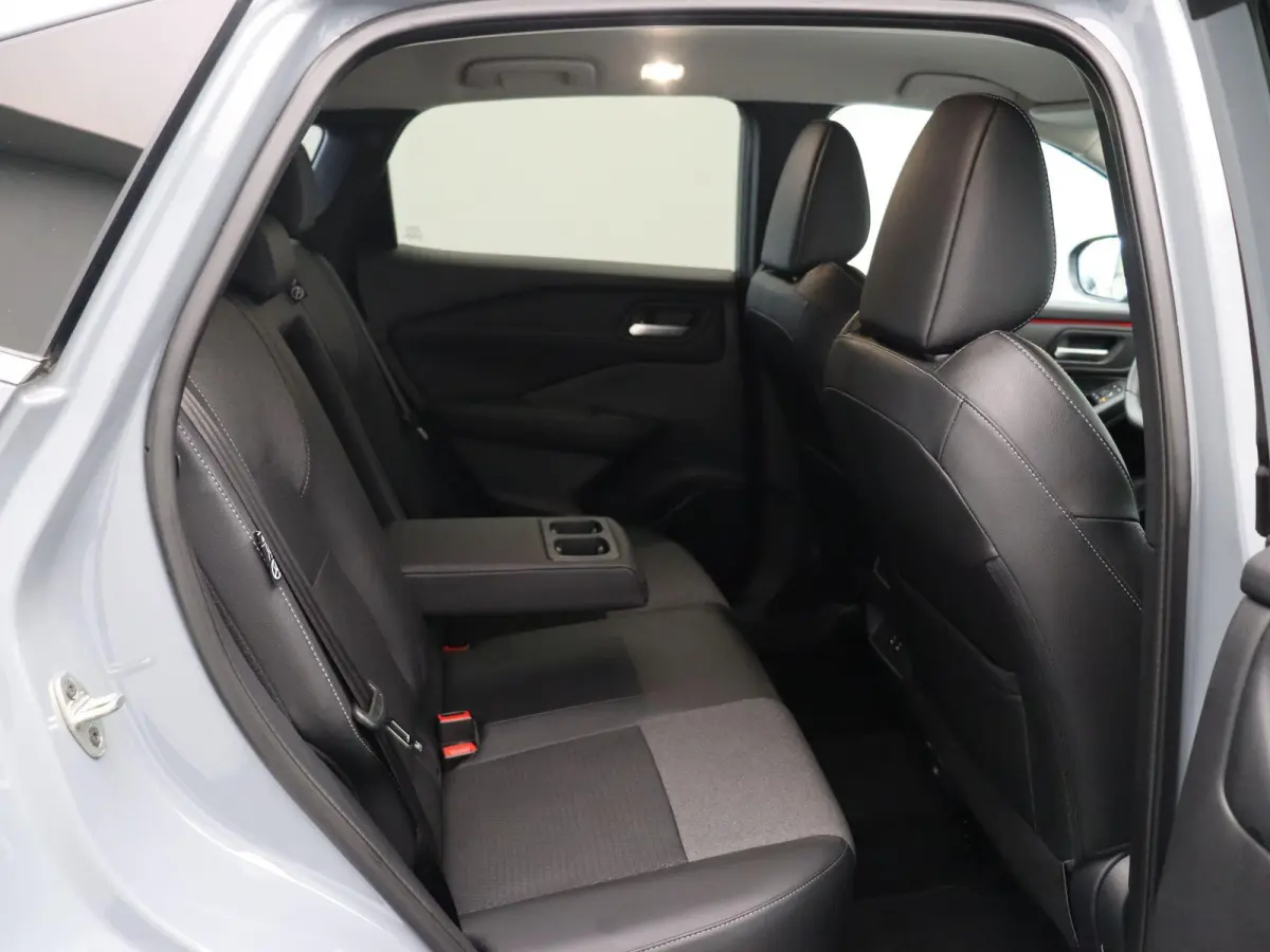 1.3 MHEV Xtronic N-Connecta | 360 Graden Camera | Stoel, Stuur en Voorruit Verwarming | Pilot Assist | Google Navigatie | Climate Control |