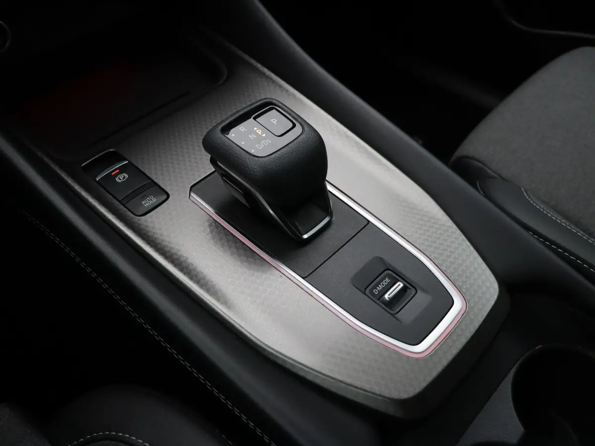 1.3 MHEV Xtronic N-Connecta | 360 Graden Camera | Stoel, Stuur en Voorruit Verwarming | Pilot Assist | Google Navigatie | Climate Control |